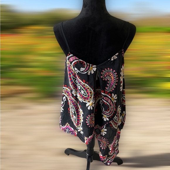 HD in Paris Black and Pink Asymmetrical Graphic Camisole - Picture 3 of 3